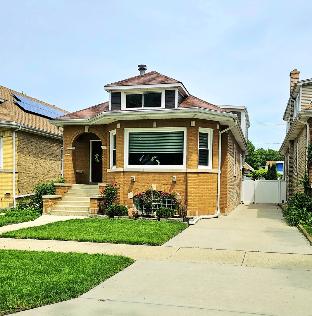 5th image of 2937 N 74Th Ct, Elmwood Park, IL 60707 | MLS# 12703829