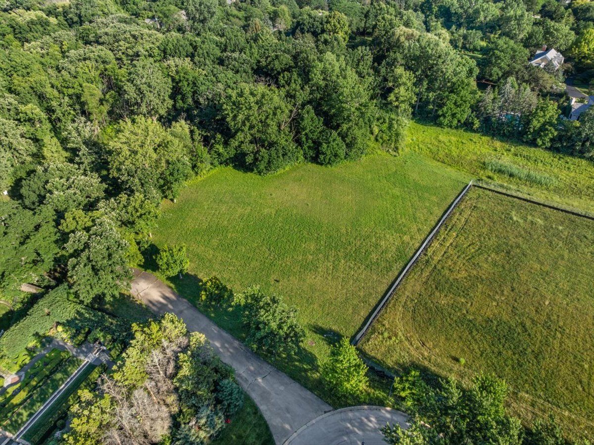 2nd image of 615 Whitehall Ln, Round Lake Beach, IL 60073 | MLS# 12703859