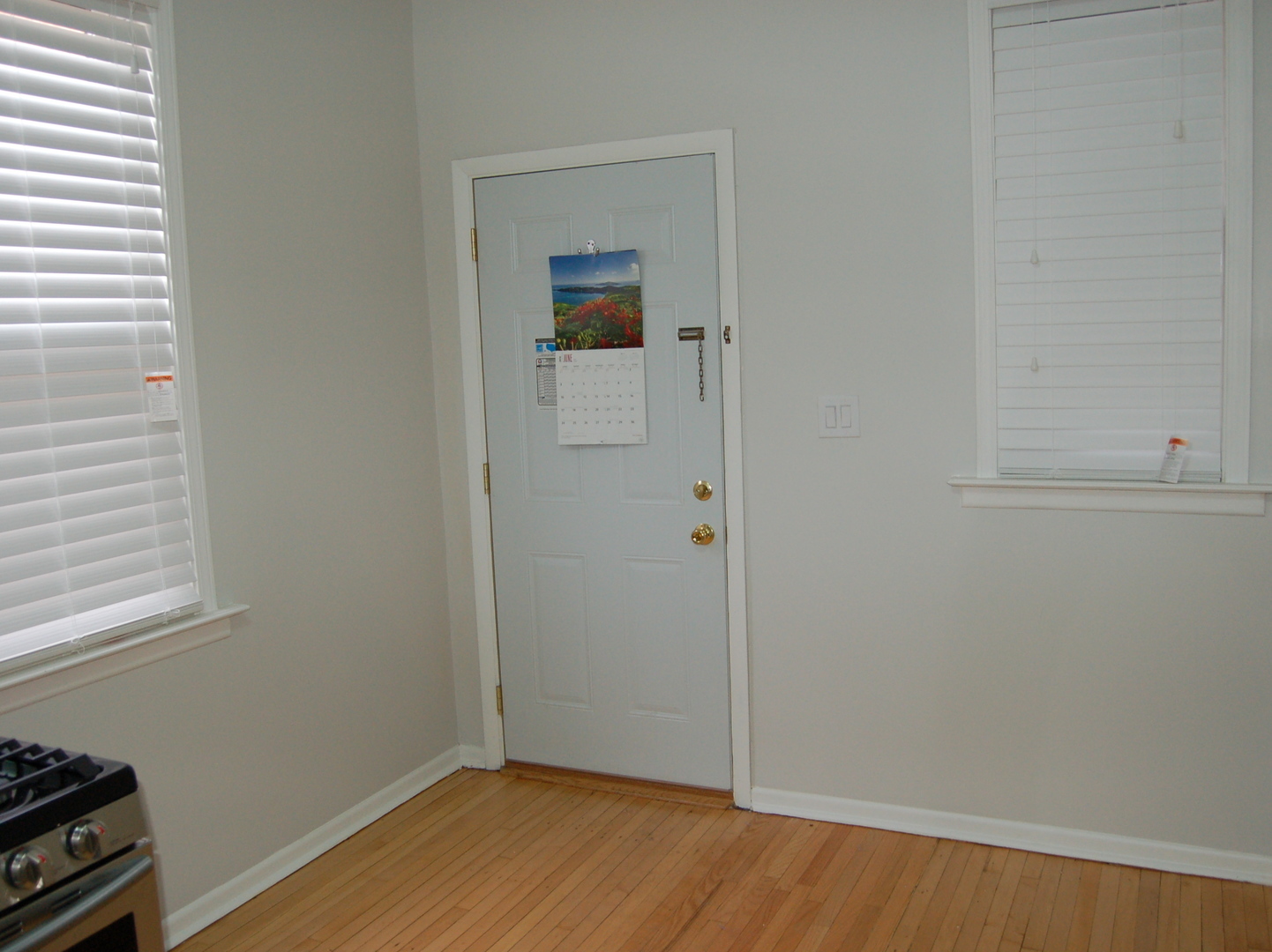 2nd image of 1668 W Edgewater Ave, Chicago, IL 60660