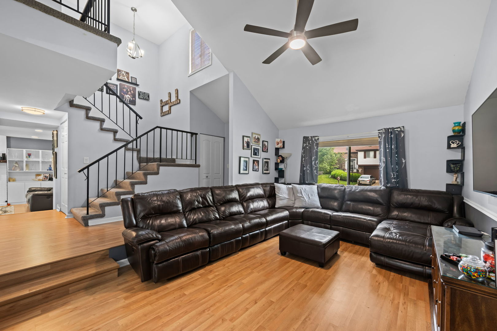 Homes for sale in Vernon Hills, IL | 209 Alpine Dr, Vernon Hills, IL 60061 | MLS# 12703882
