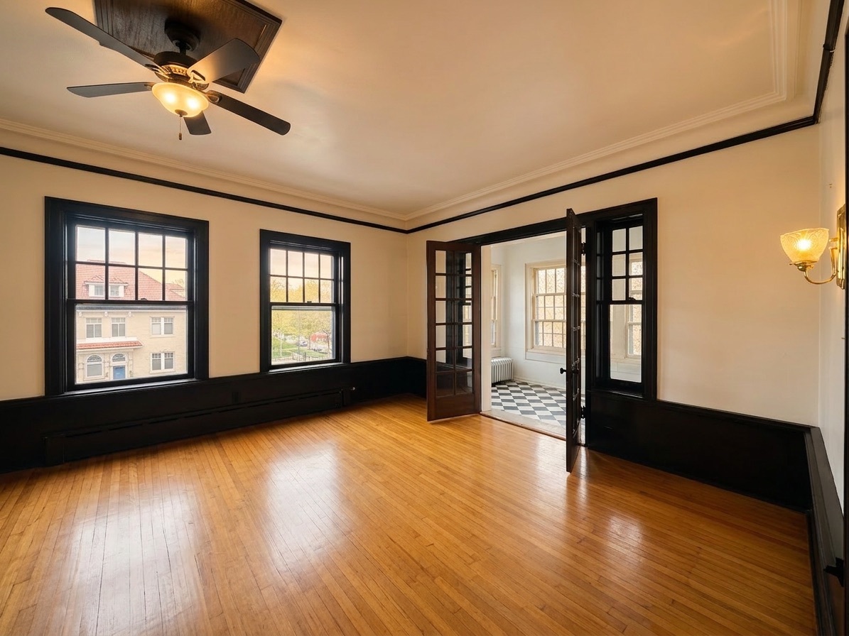 2nd image of 953 E Hyde Park Blvd #3, Chicago, IL 60615 | MLS# 12703894