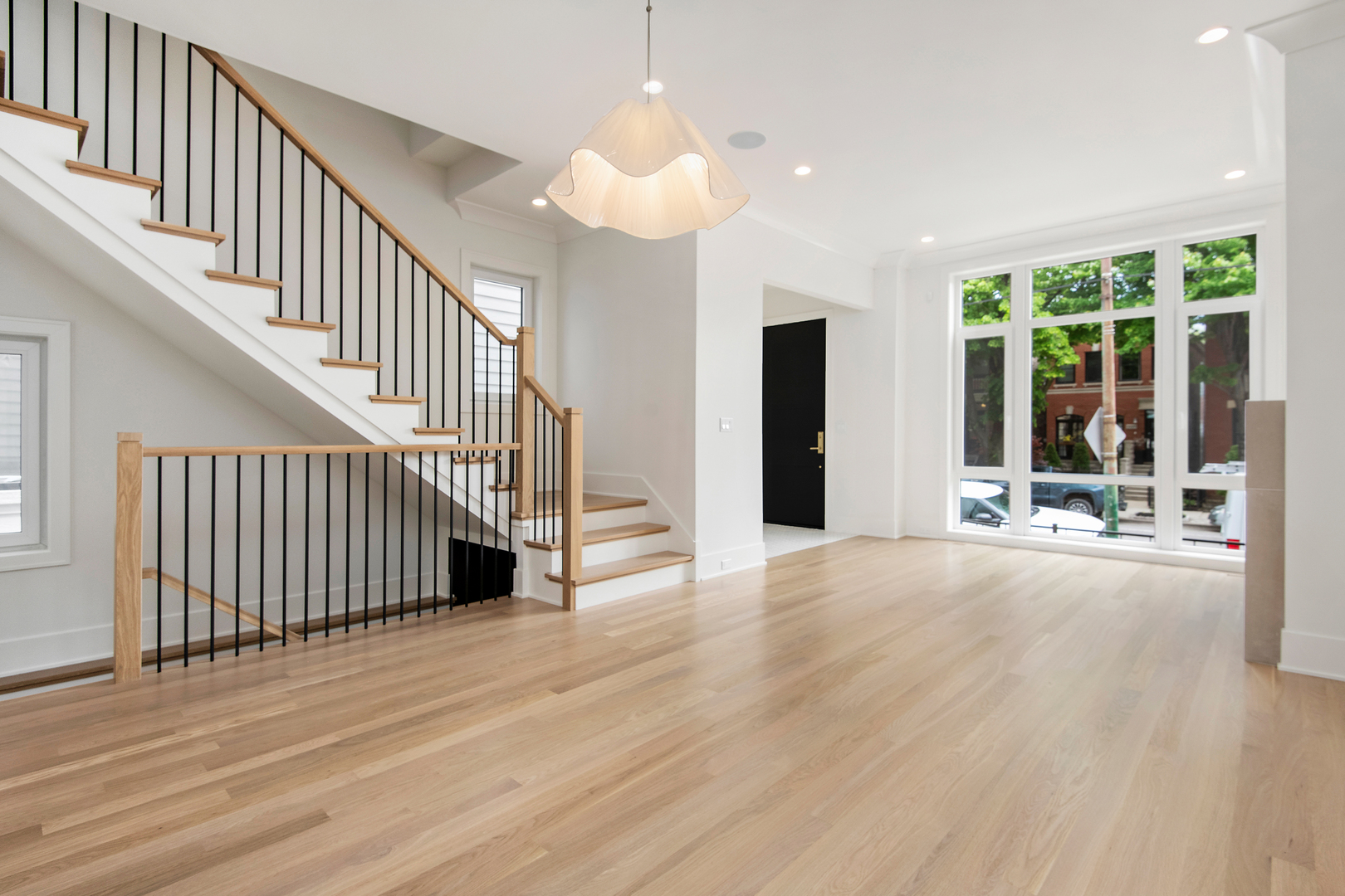 2nd image of 2228 N Southport Ave, Chicago, IL 60614 | MLS# 12703915