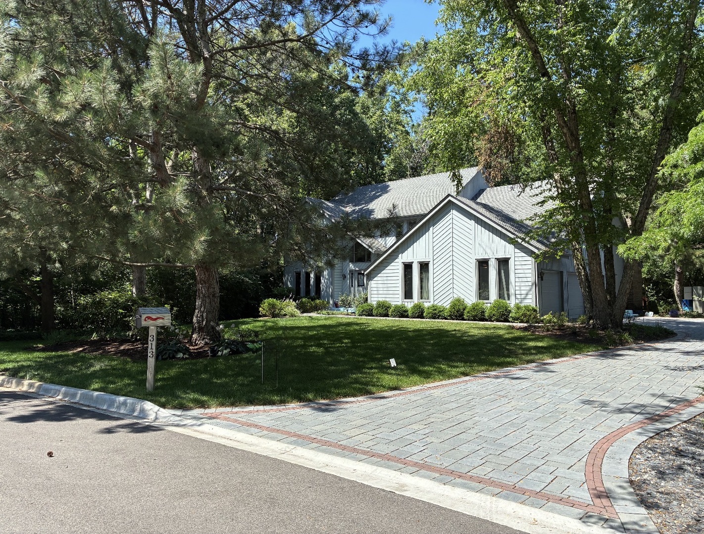 1st image of 313 Whitmore Ln, Lake Forest, IL 60045 | MLS# 12703949
