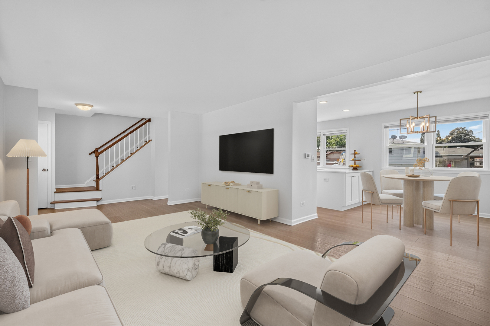 3rd image of 1829 W Catalpa Ln, Mount Prospect, IL 60056 | MLS# 12703973