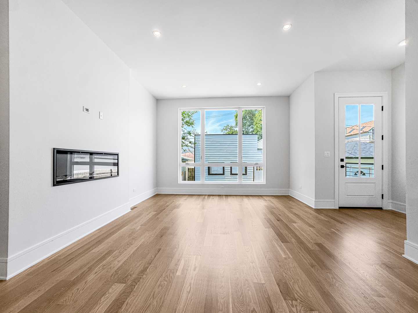 3rd image of 1728 N Sawyer Ave, Chicago, IL 60647