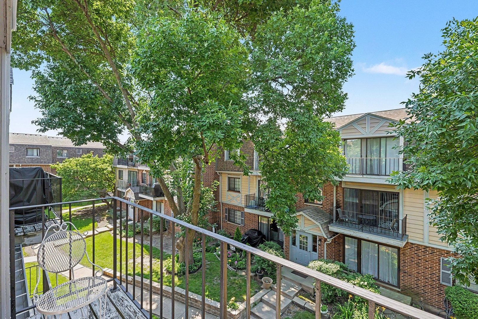 Homes for sale in Northbrook, IL | 3256 Sanders Rd #4E, Northbrook, IL 60062 | MLS# 12704004