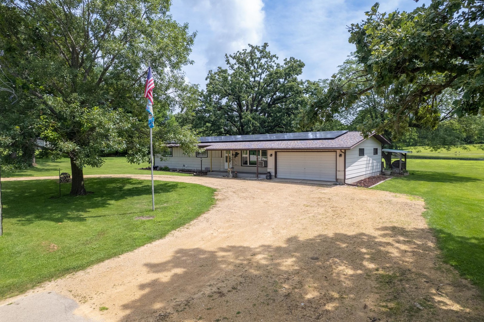 Homes for sale in Byron, IL | 3365 N Blackhawk Rd, Byron, IL 61010 | MLS# 12704118