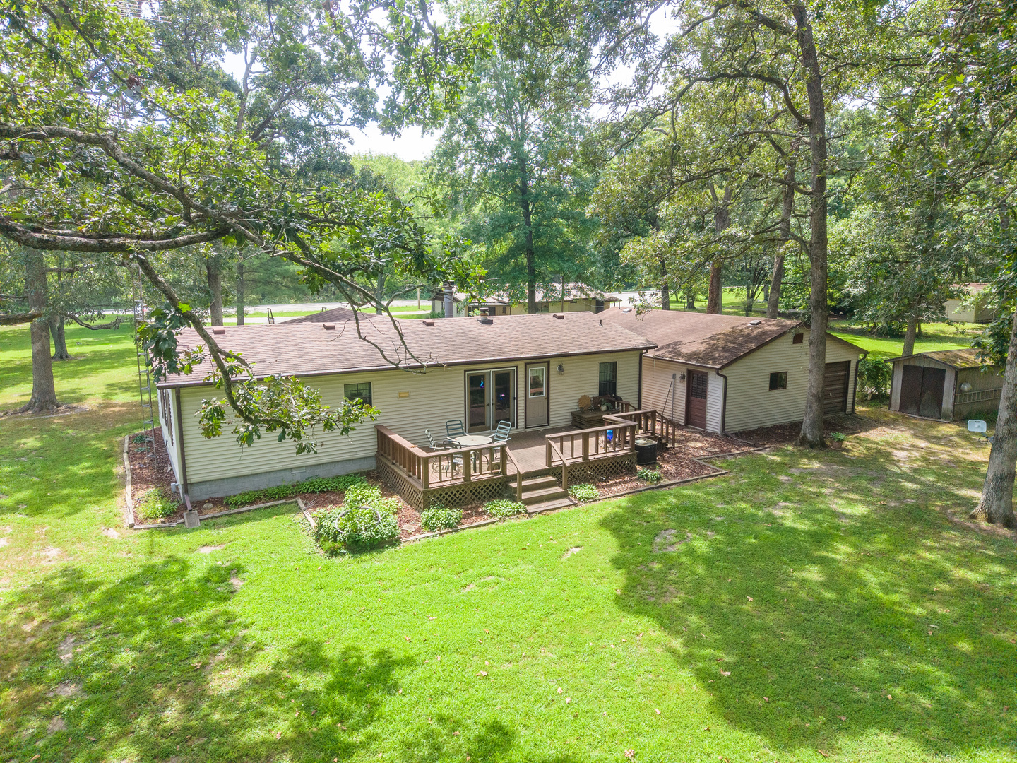 3rd image of 209 State Rt 37 S, Kell, IL 62853 | MLS# 12704200