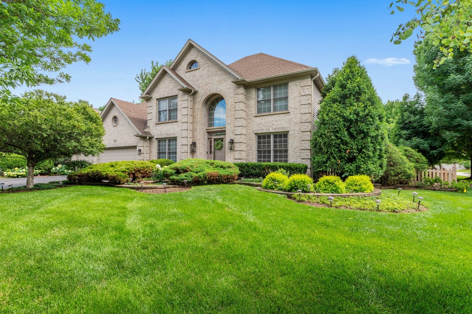 2nd image of 2660 Hoddam Rd, Naperville, IL 60564 | MLS# 12704257