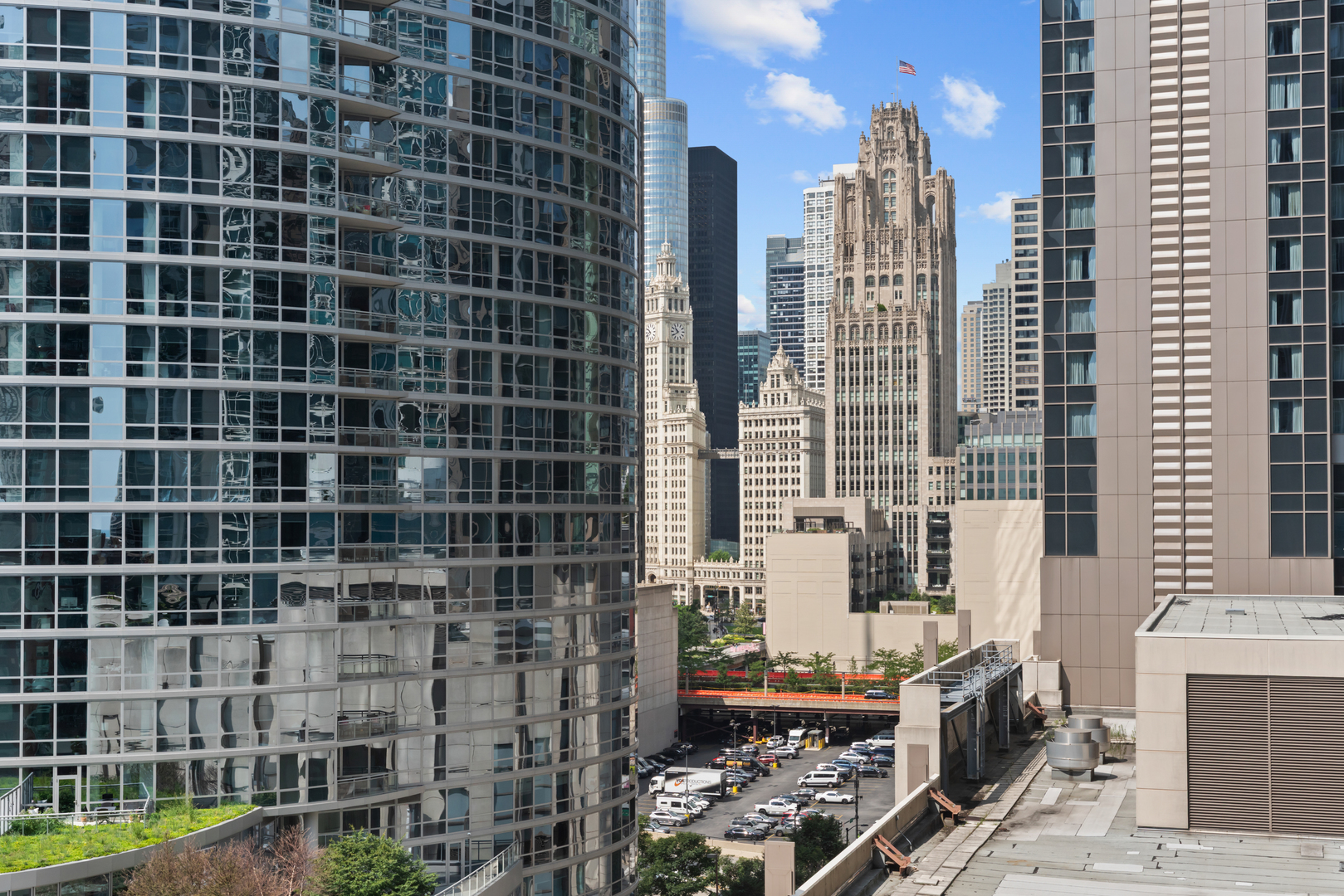 2nd image of 512 N Mcclurg Ct, Chicago, IL 60611