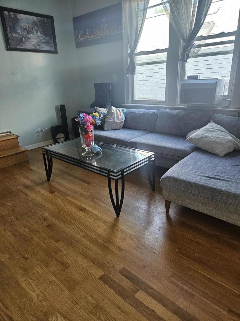 3rd image of 2144 W 19th St, Chicago, IL 60608 | MLS# 12704298