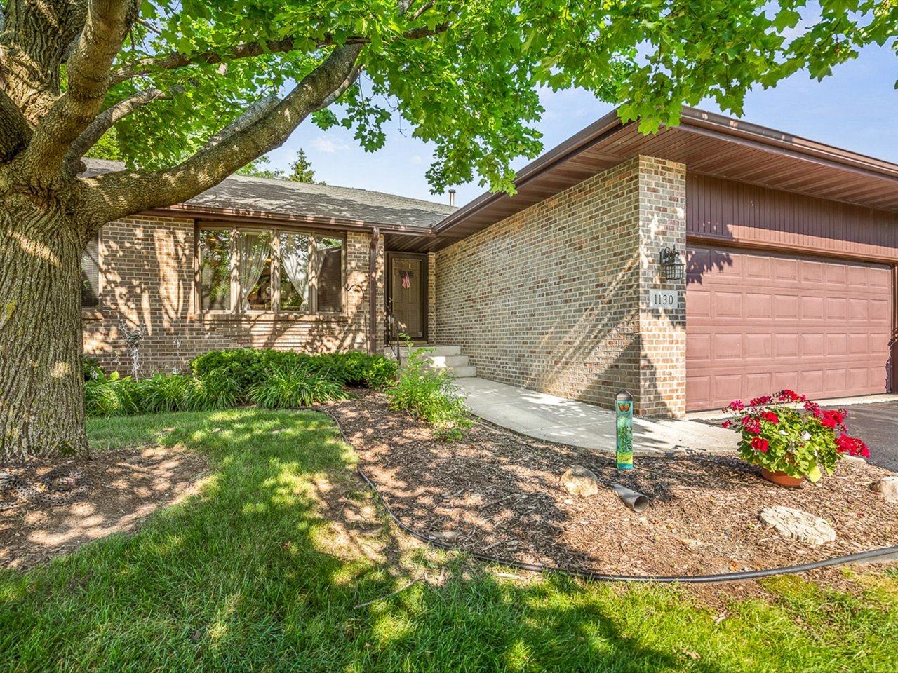 4th image of 1130 Fox Chase Ln, Rockford, IL 61107