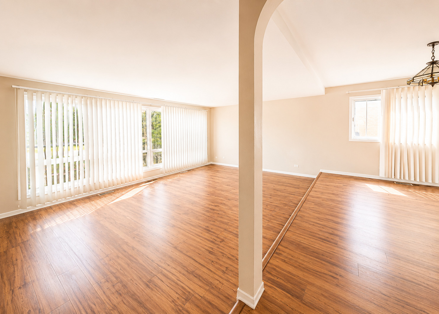 5th image of 4840 Old Orchard Rd, Skokie, IL 60077 | MLS# 12704411