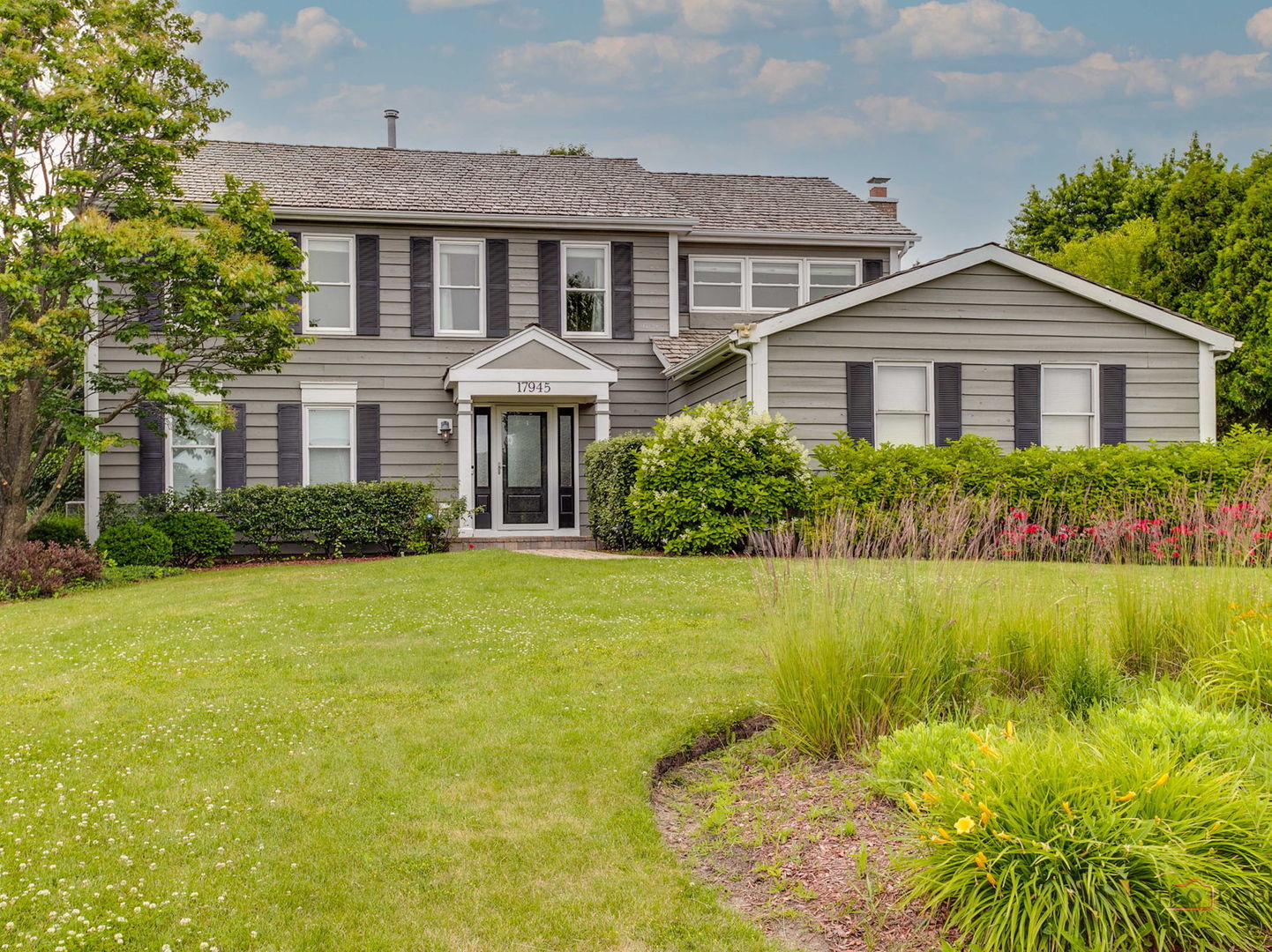 1st image of 17945 W Pond Ridge Cir, Gurnee, IL 60031 | MLS# 12704570