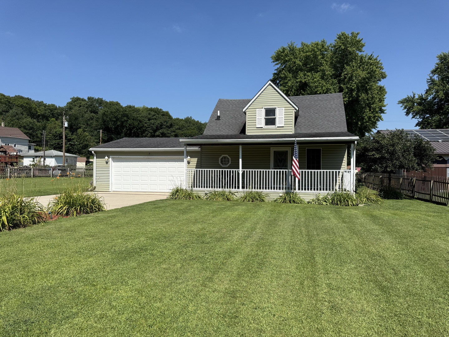 1st image of 411 Broadway St, Depue, IL 61322 | MLS# 12704584