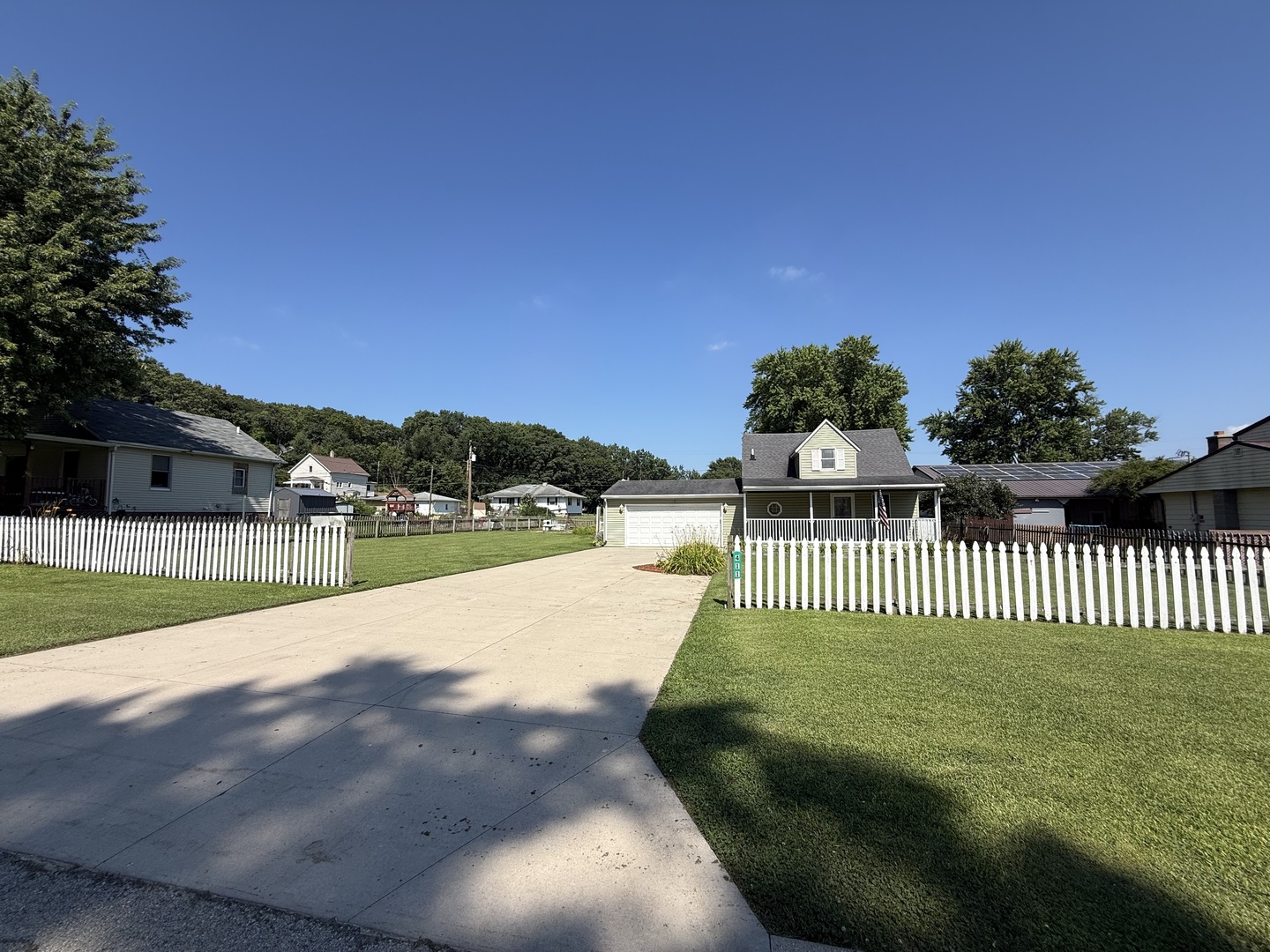 2nd image of 411 Broadway St, Depue, IL 61322 | MLS# 12704584