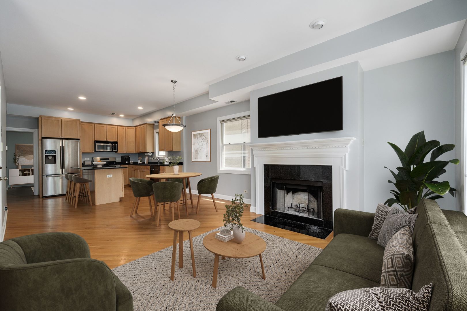 2nd image of 3759 N Ashland Ave #2, Chicago, IL 60613 | MLS# 12704588