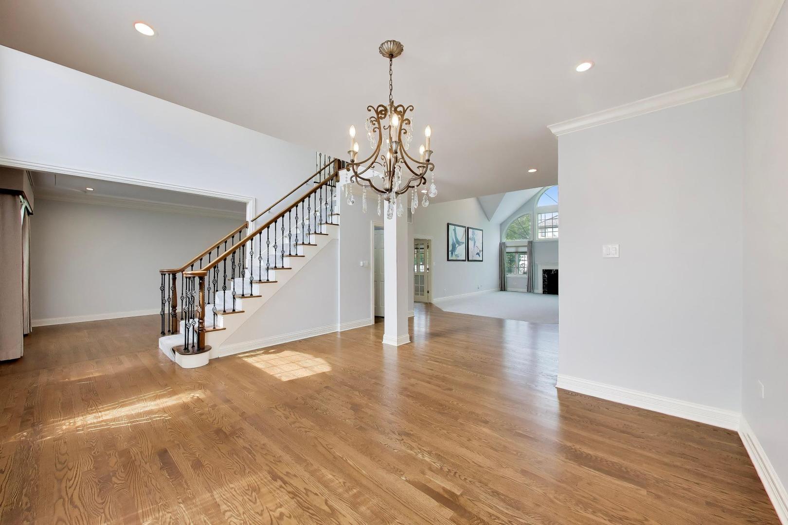 3rd image of 7736 Marquette Dr S, Tinley Park, IL 60477 | MLS# 12704681