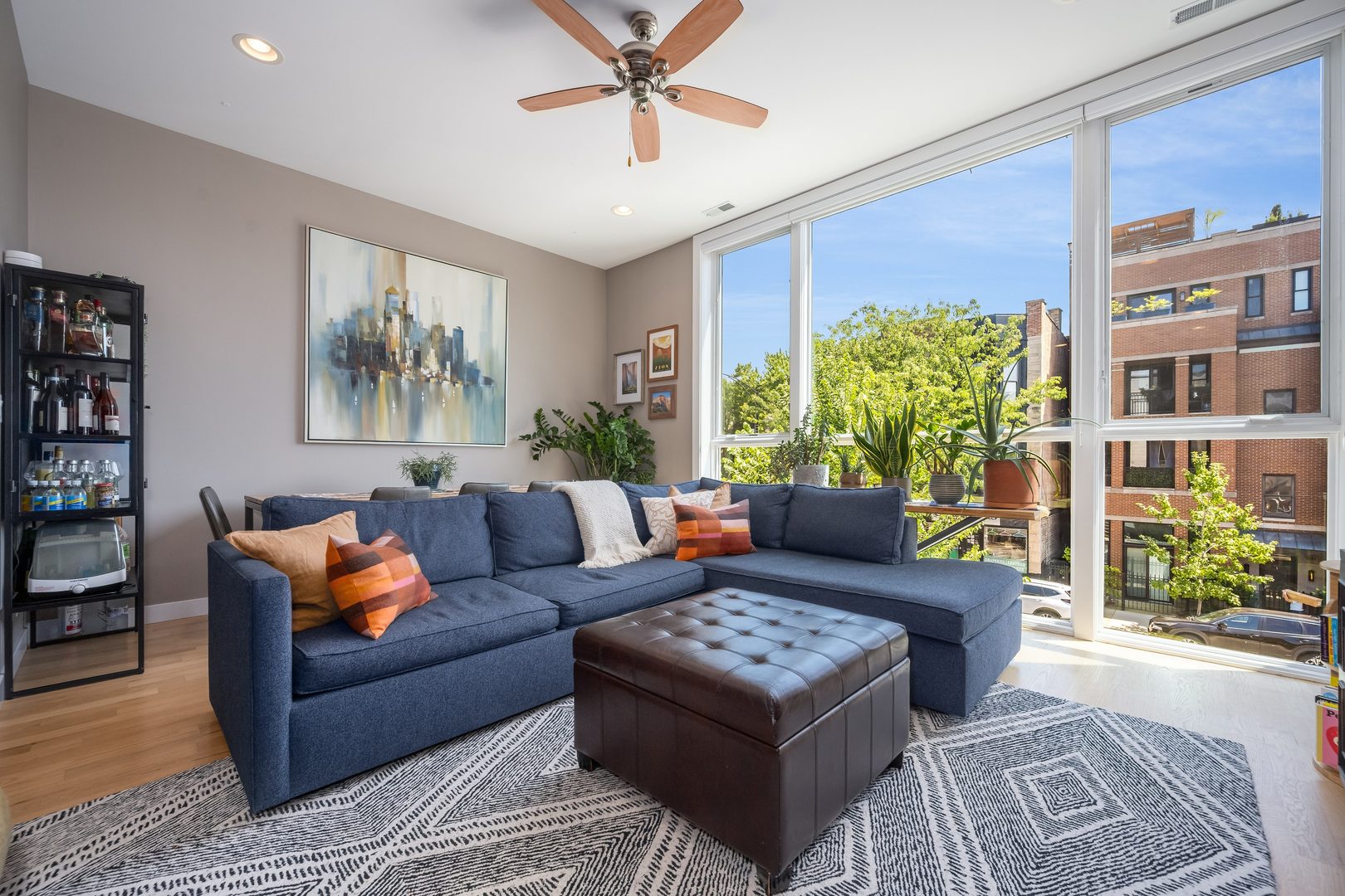 4th image of 1936 W Armitage Ave #2W, Chicago, IL 60622 | MLS# 12704695