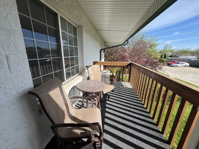 2nd image of 2851 Heritage Dr, Joliet, IL 60435
