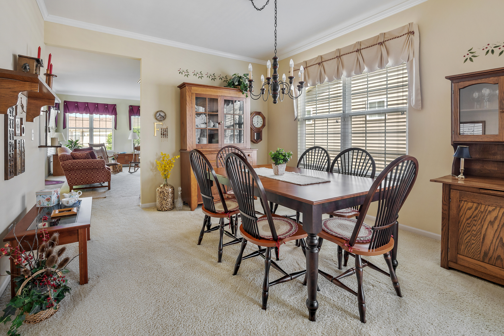 5th image of 16530 Grandwood Lake Dr, Crest Hill, IL 60403 | MLS# 12704896