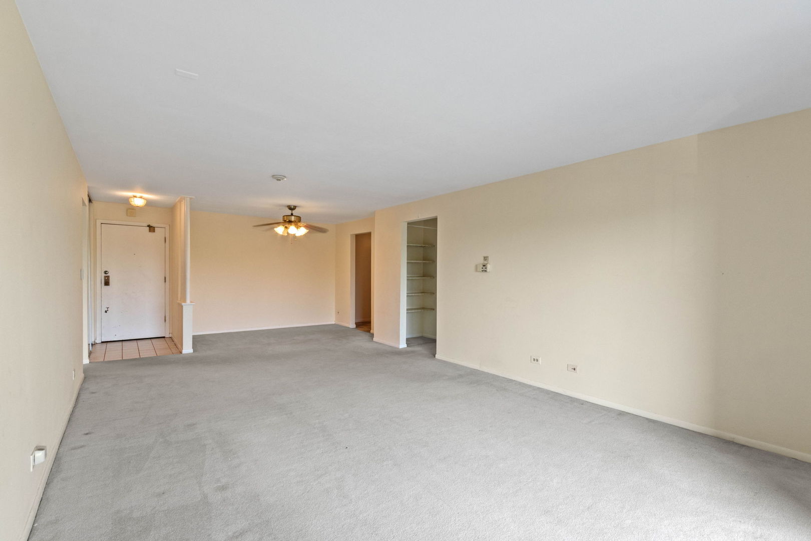 Homes for sale in Northbrook, IL | 2100 Valencia Dr #300B, Northbrook, IL 60062 | MLS# 12704915