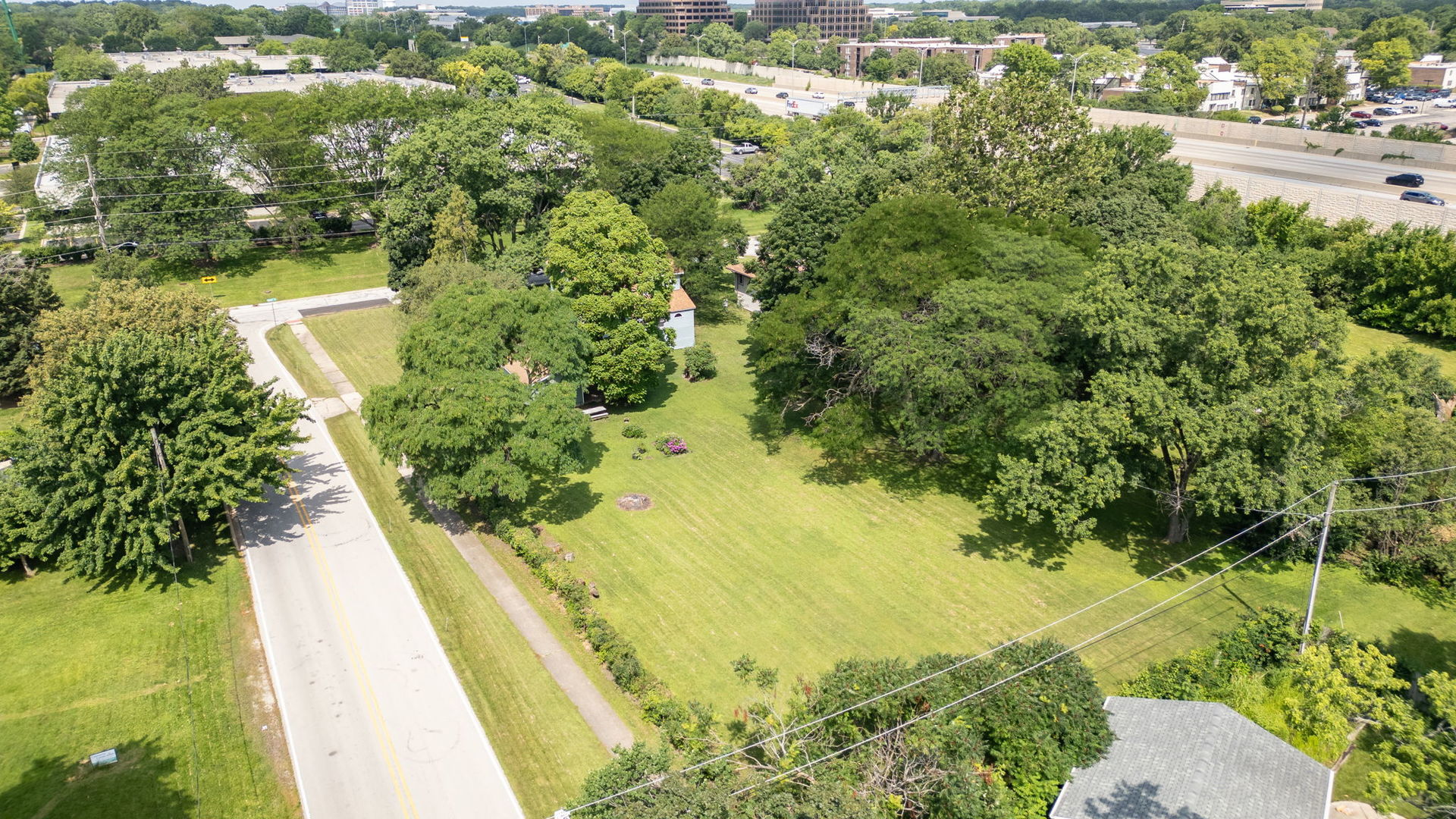3rd image of 4417 Yender Ave, Lisle, IL 60532 | MLS# 12704931