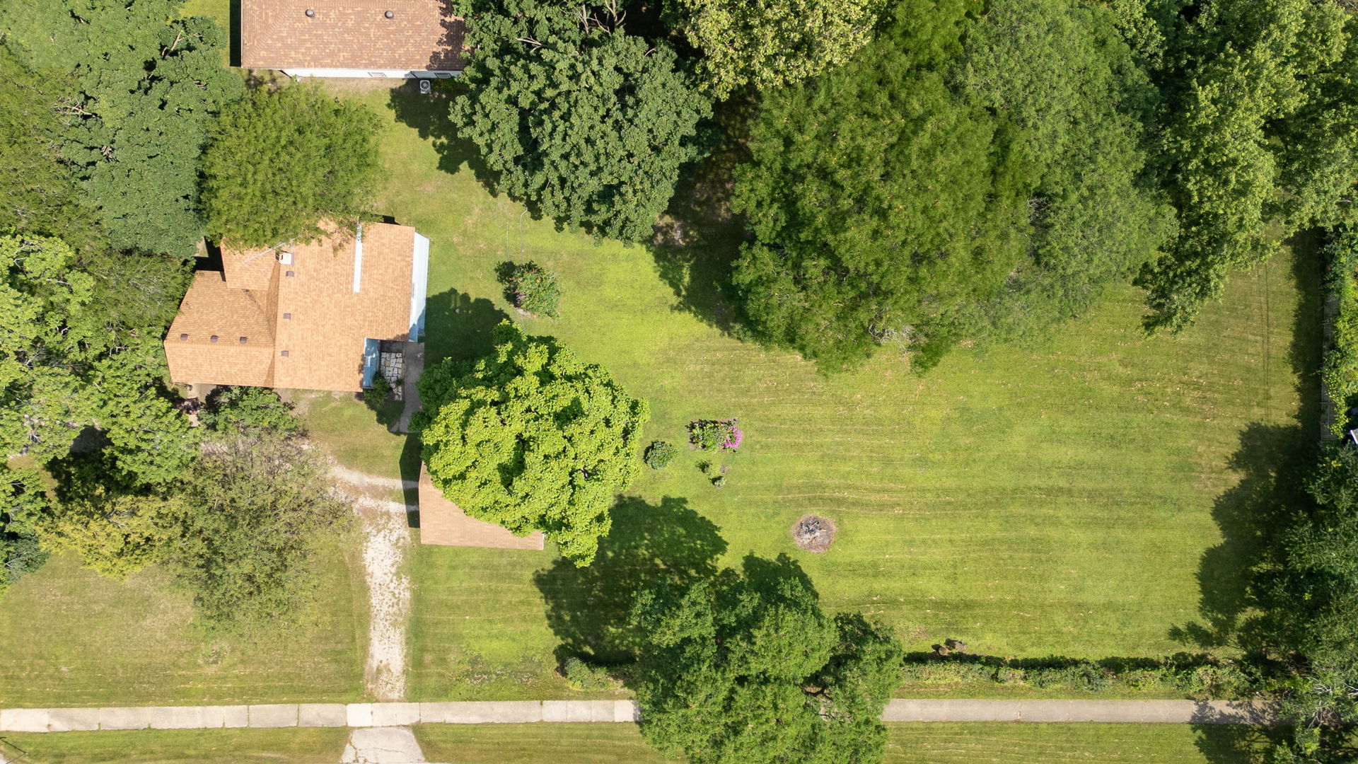 5th image of 4417 Yender Ave, Lisle, IL 60532 | MLS# 12704931