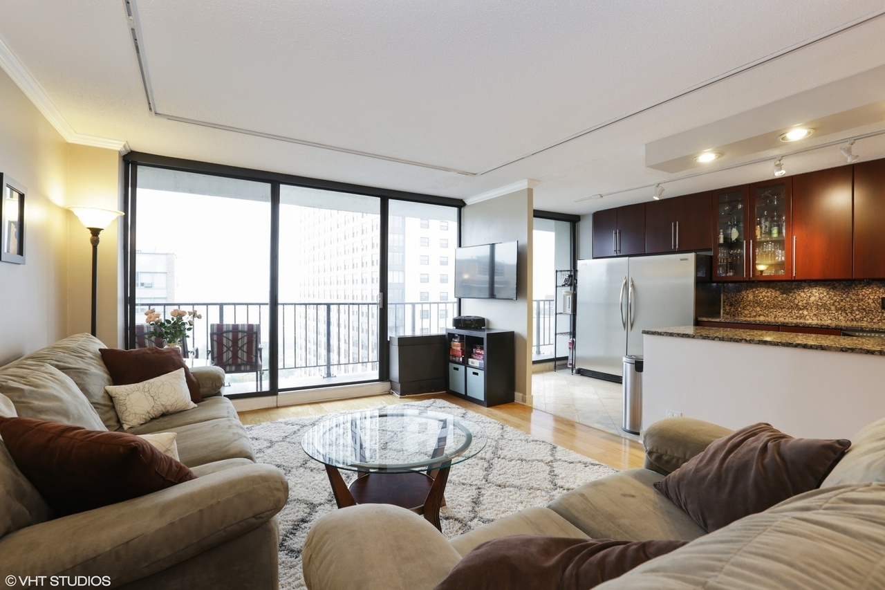 2nd image of 3150 N Sheridan Rd #24B, Chicago, IL 60657 | MLS# 12704935