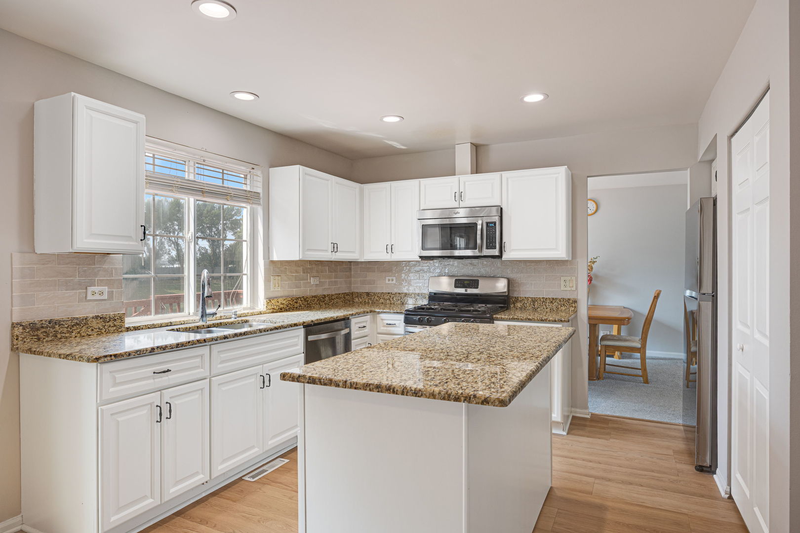 2nd image of 1650 Charlotte Cir, Naperville, IL 60564 | MLS# 12704991