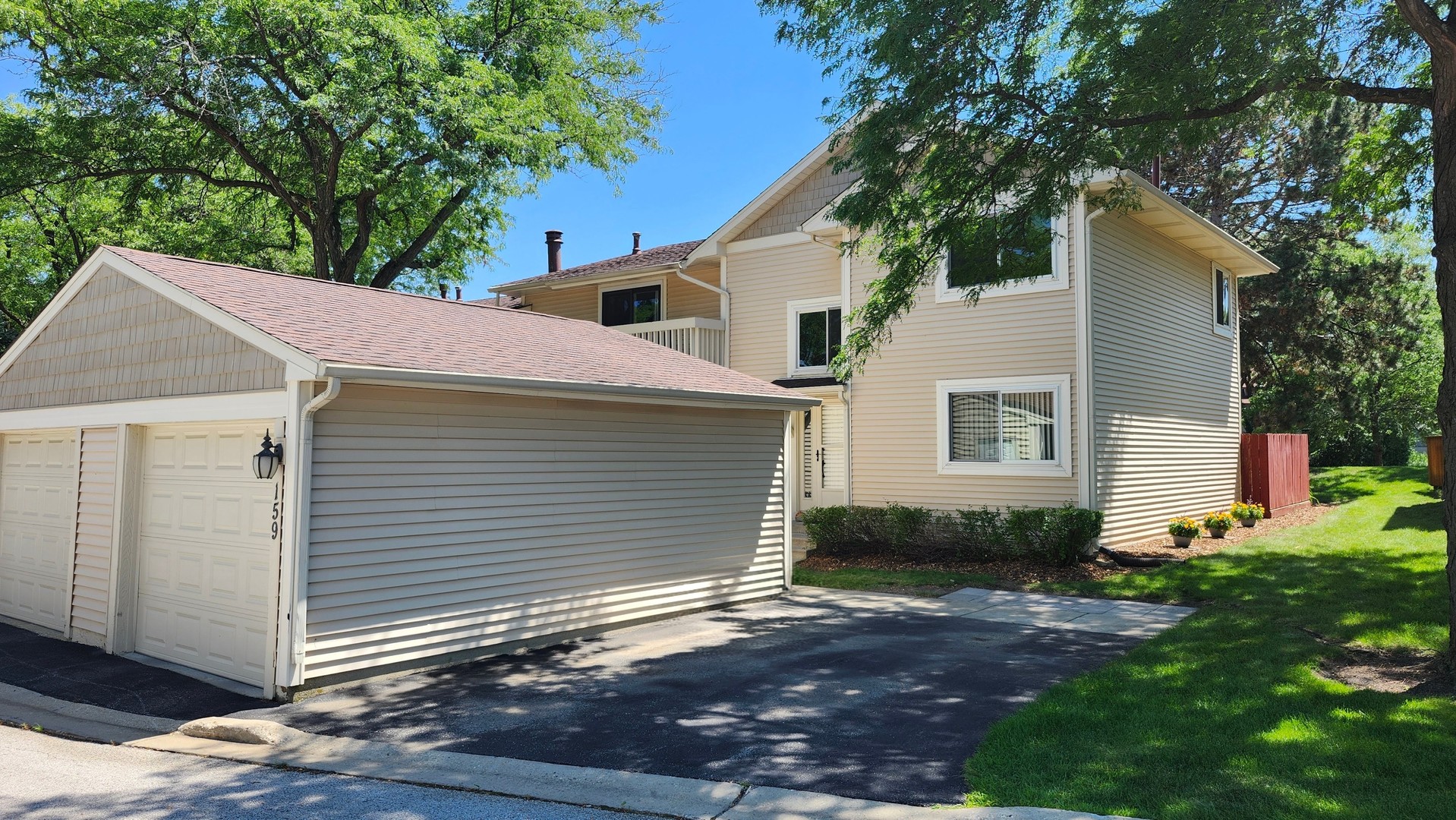 Homes for sale in Vernon Hills, IL | 159 Saratoga Ct, Vernon Hills, IL 60061 | MLS# 12705027