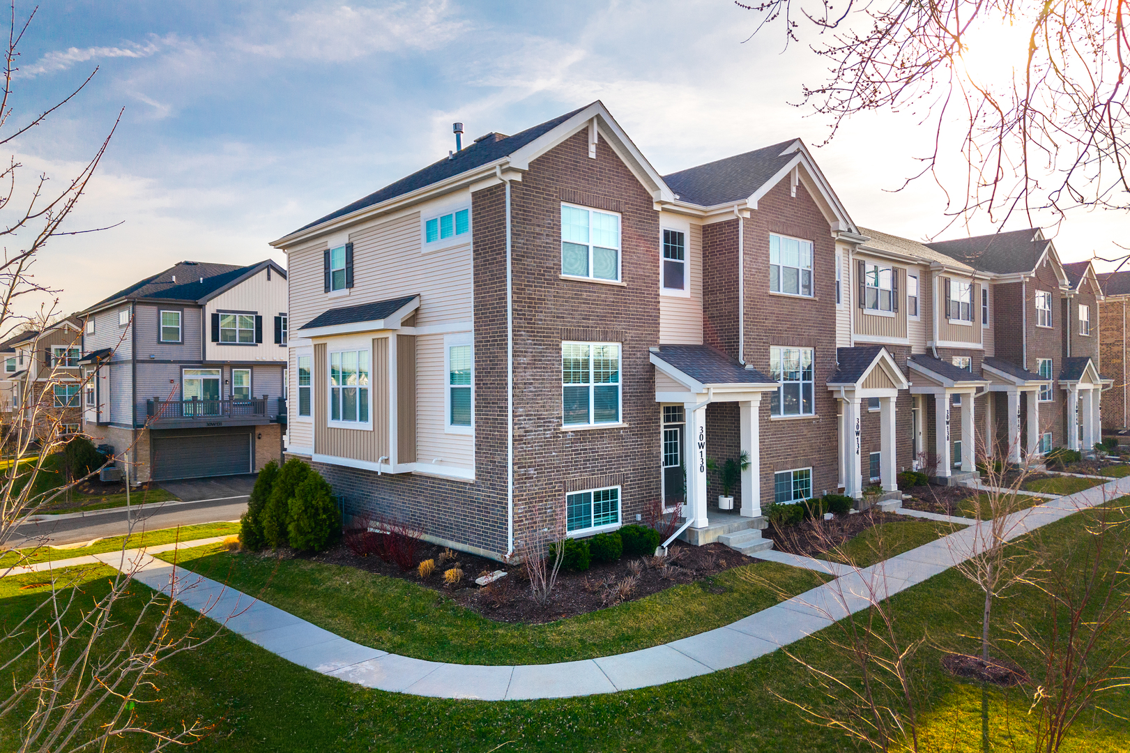 45th image of 30w130 Wheeler Cir, Warrenville, IL 60563 | MLS# 12705068