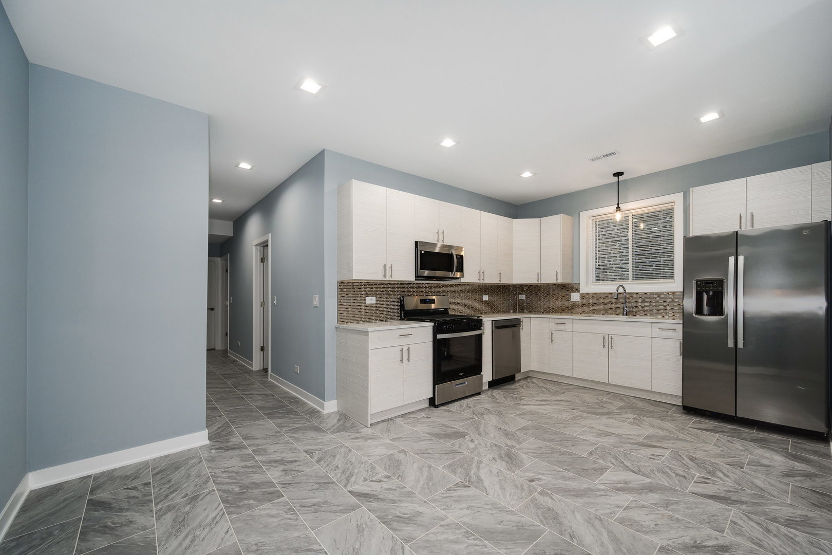 3rd image of 3031 W Warren Blvd, Chicago, IL 60612 | MLS# 12705149