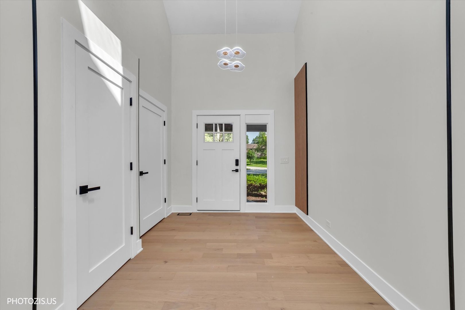 5th image of 13 Chipping Campden Dr, South Barrington, IL 60010 | MLS# 12705249