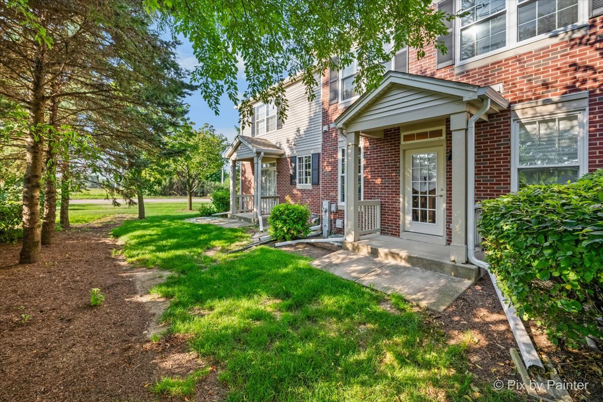 32nd image of 102 Neutrenton Ave, Elgin, IL 60120 | MLS# 12705270