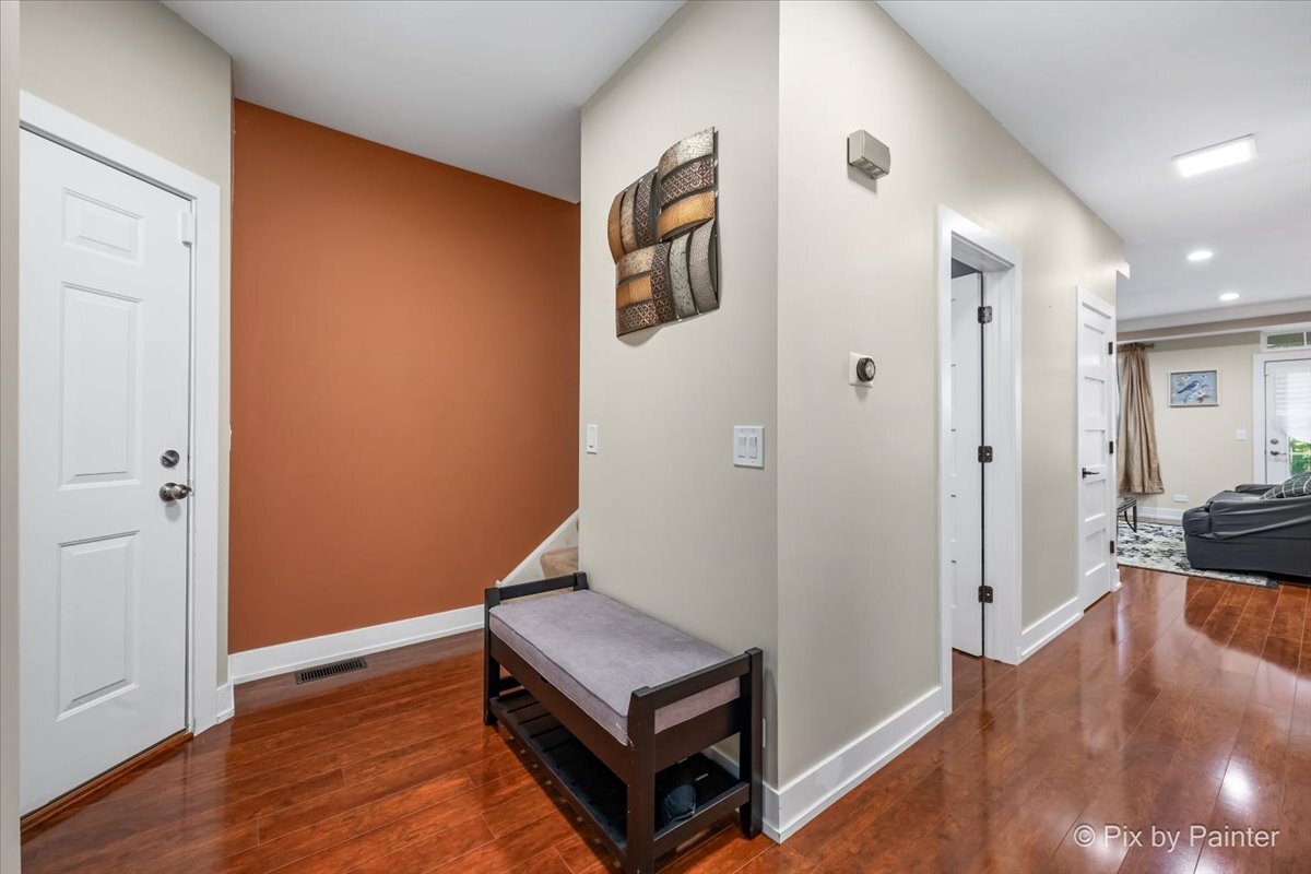 5th image of 102 Neutrenton Ave, Elgin, IL 60120 | MLS# 12705270
