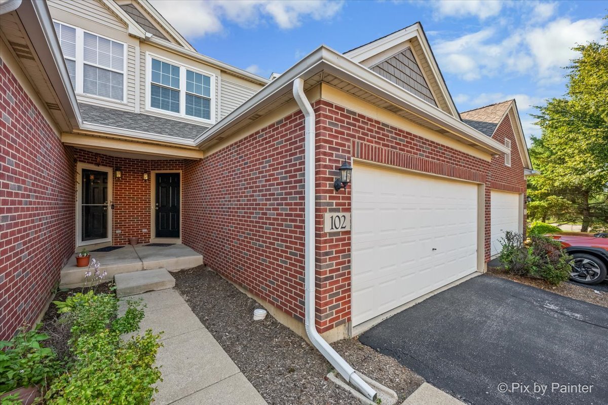 3rd image of 102 Neutrenton Ave, Elgin, IL 60120 | MLS# 12705270