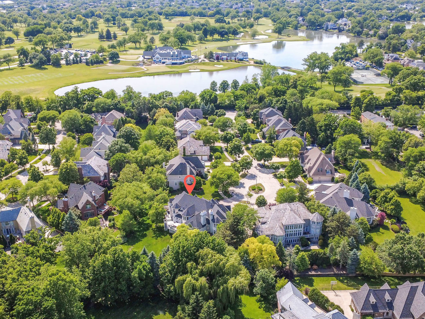 Homes for sale in Burr Ridge, IL | 10 Clubside Ct, Burr Ridge, IL 60527 | MLS# 12705275