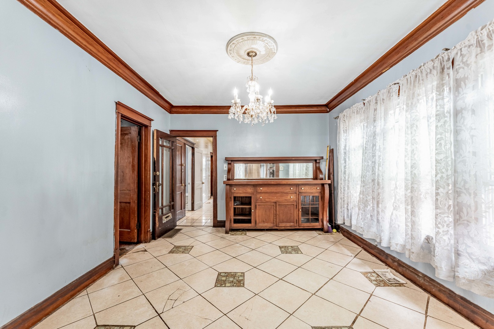 3rd image of 6023 S Talman Ave, Chicago, IL 60629 | MLS# 12705281