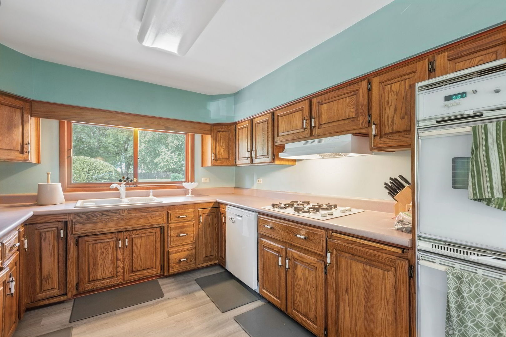 5th image of 7062 Osage Rd, Long Grove, IL 60060 | MLS# 12705282