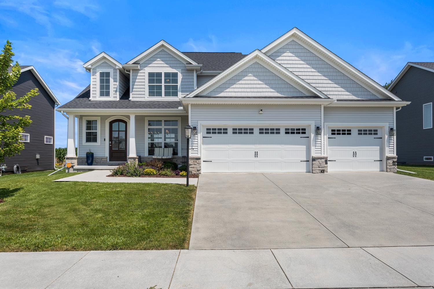Homes for sale in Savoy, IL | 906 Declaration Dr, Savoy, IL 61874 | MLS# 12705290