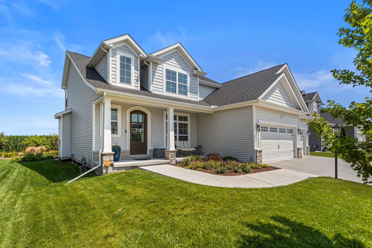 Homes for sale in Savoy, IL | 906 Declaration Dr, Savoy, IL 61874 | MLS# 12705290