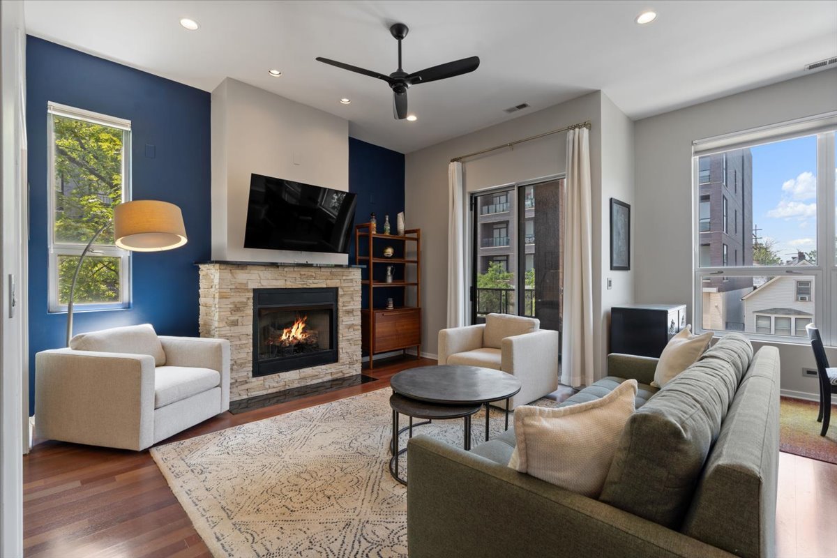 Homes for sale in Chicago, IL | 1717 N Western Ave, Chicago, IL 60647