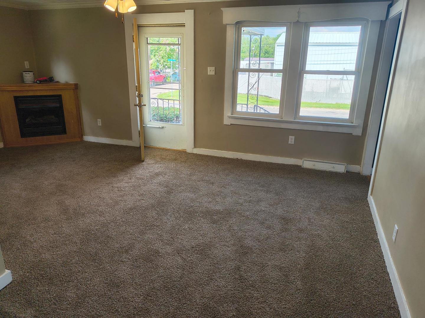 15th image of 302 N 16th St, Charleston, IL 61920 | MLS# 12705330
