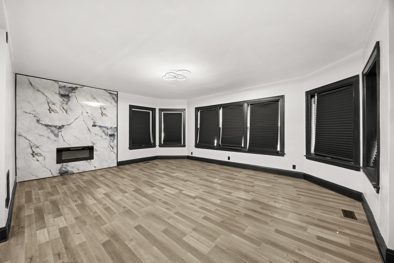 3rd image of 8251 S Carpenter St, Chicago, IL 60620 | MLS# 12705331