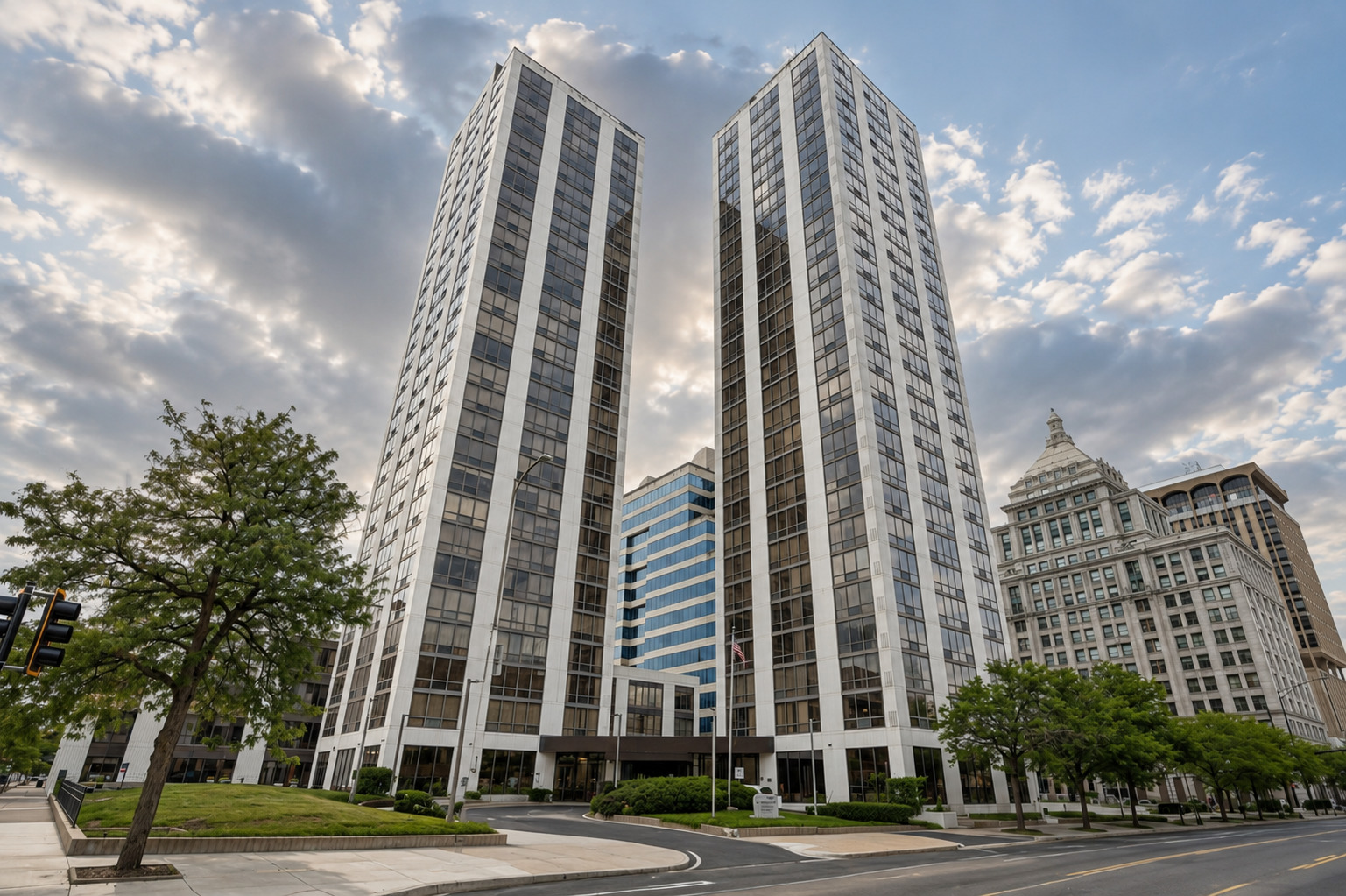 2nd image of 125 Sw Jefferson Ave #W5W, Peoria, IL 61602 | MLS# 12705345