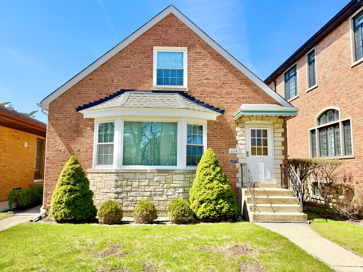 1st image of 6214 N Karlov Ave, Chicago, IL 60646 | MLS# 12705361