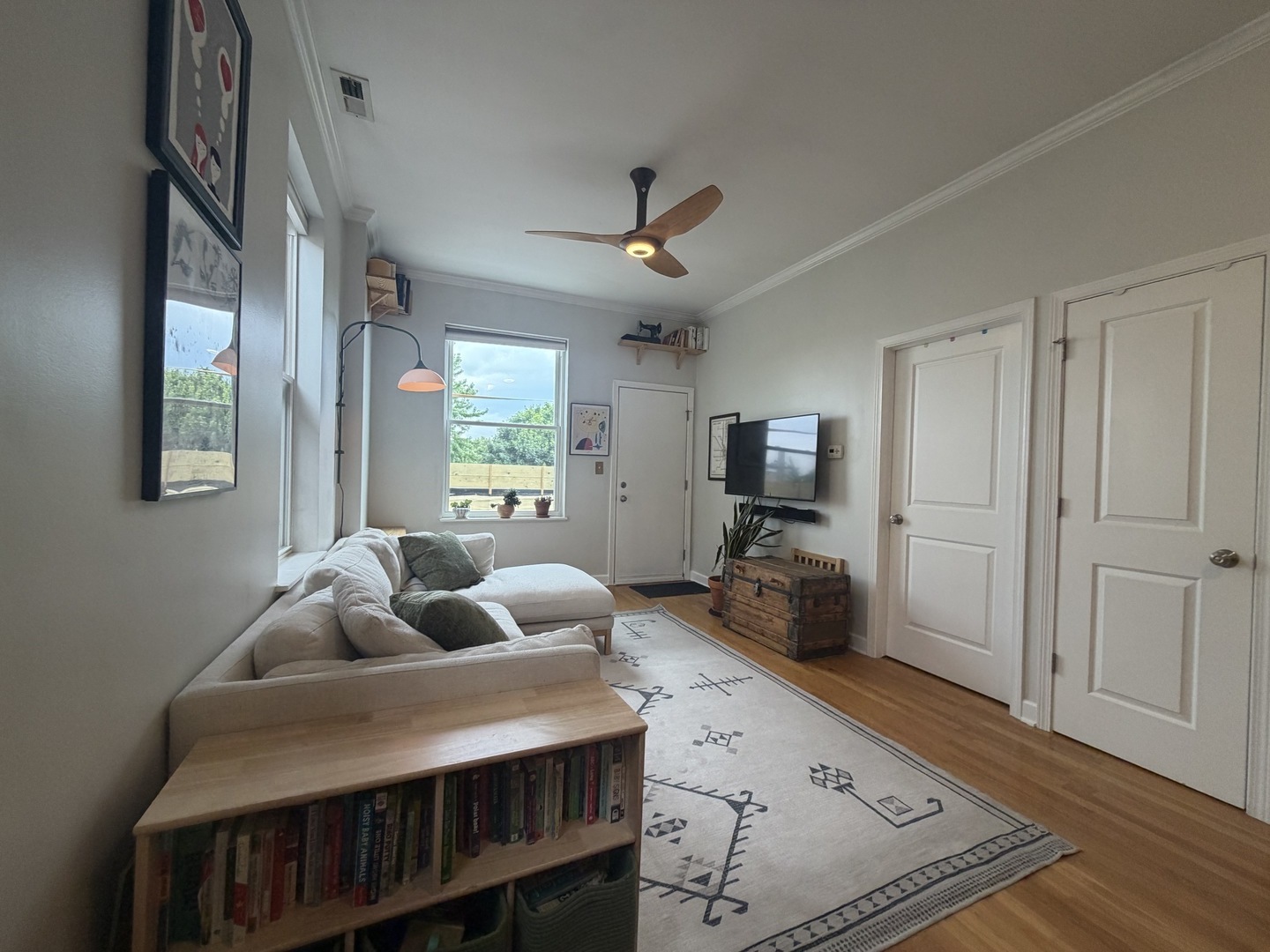 Homes for sale in Chicago, IL | 1312 N Artesian Ave #3R, Chicago, IL 60622 | MLS# 12705362