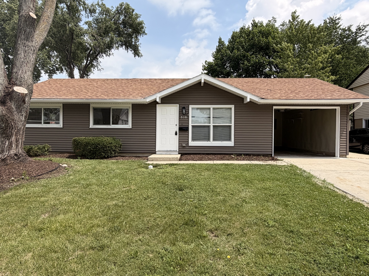 1st image of 606 Pleasant Pl, Streamwood, IL 60107 | MLS# 12705365