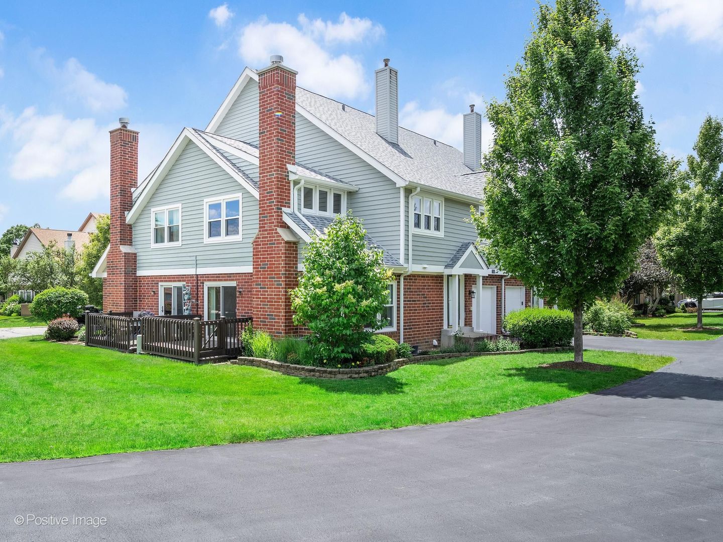 3rd image of 7926 Stewart Dr, Darien, IL 60561 | MLS# 12705486